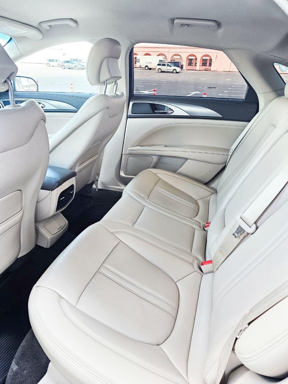 Lincoln Continental Interior